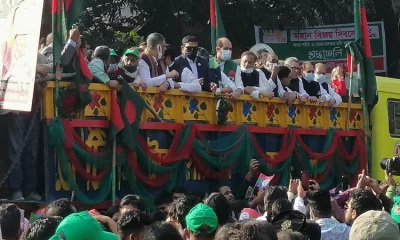 আওয়ামী লীগের বিজয় শোভাযাত্রায় নেতাকর্মীদের ঢল। ছবি- সংগৃহীত