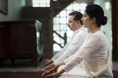 মানসিক চাপ নিয়ে যখন একজন মানুষ ধ্যানমগ্ন হন, তখন তার মানসিক চাপের মাত্রা কমে যায় ৬০ শতাংশ