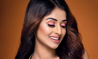 চোখের আবেদন বাড়াতে ফলস আইল্যাশের তুলনা নেই