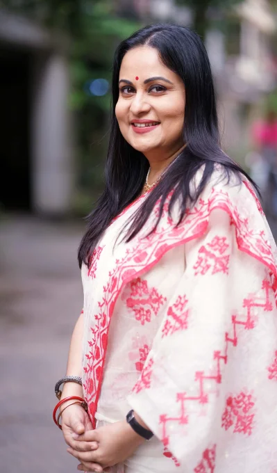 বয়সকে যতই একটি সংখ্যা বলা হোক না কেন, বয়সের ছাপ সবার প্রথমে ত্বকের ওপরই পড়ে