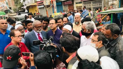 তৈমূরের নির্বাচনী মাঠে কণ্ঠশিল্পী আসিফ। ছবি: সংগৃহীত