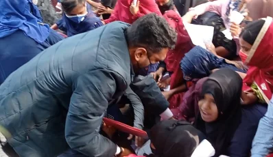 অব্যবস্থাপনার কারণে শিক্ষার্থীদের হয়রানী শিকার হতে হয়েছে।