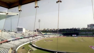 এবারের আসরে কোনো দর্শক মাঠে প্রবেশের অনুমতি পাচ্ছেন না।