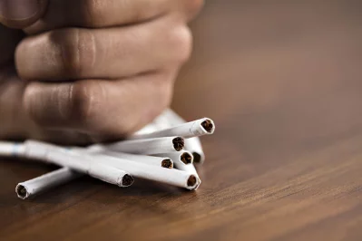 ধূমপান ছেড়ে দিলে অনেকের ওজন বাড়তে শুরু করে