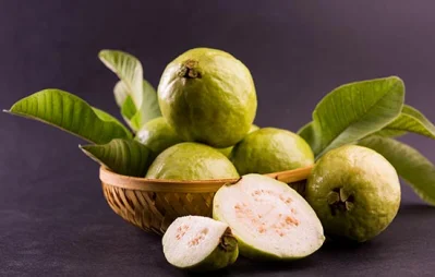 রোগ প্রতিরোধে পেয়ারার গুনাগুণ অনেক