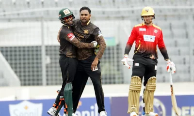 জোড়া উইকেট শিকার করে সোহাগ গাজী জানান দিলেন, তিনি এখনো ফুরিয়ে যাননি