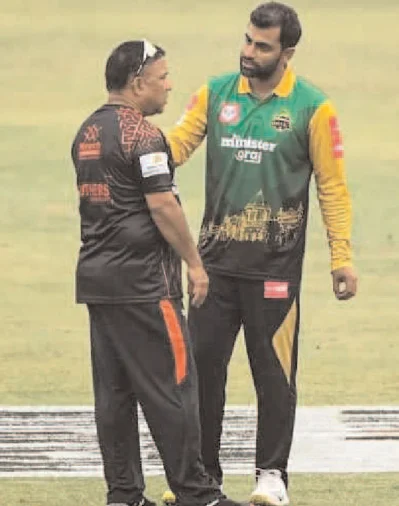 আন্তর্জাতিক টি-২০ ক্যারিয়ারের ইতি টেনেছেন তামিম। গতকাল বিপিএলে দিনের প্রথম ম্যাচ শেষে জাতীয় দলের টিম ডিরেক্টর খালেদ মাহমুদকে সেটাই বুঝিয়ে দেন এই ড্রাশিং ওপেনার &mdash;বিসিবি