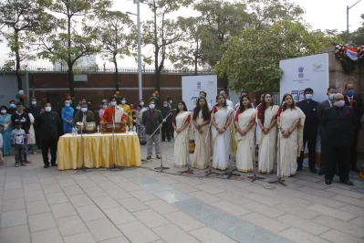 প্রজাতন্ত্র দিবসে দেশাত্মবোধক গানের অনুষ্ঠান করা হয়।
