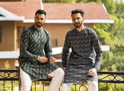 ফাল্গুন কালেকশনে পুরুষের জন্য সমগ্র বসন্তজুড়ে পরা যাবে এমন পাঞ্জাবি ডিজাইন করেছে লা রিভ