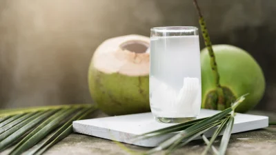 ডাবের পানি শরীরের রোগ প্রতিরোধ ক্ষমতা বাড়াতে সাহায্য করে