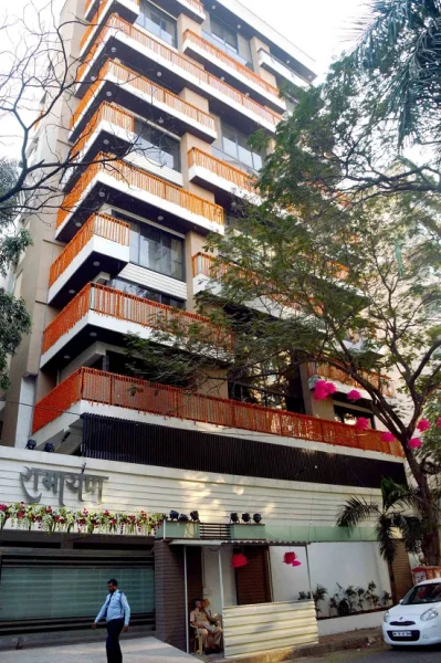 সোনাক্ষি সিনহার বাড়ি রামায়ণ