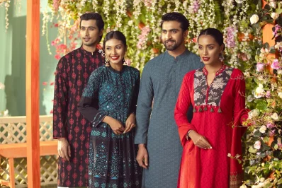চঞ্চল মনের আবেগের বিহ্বলতায় বসন্ত আসে ভালোবাসার ডাক ছড়িয়ে দেওয়া কোকিলের কুহুতানে