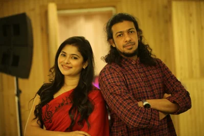কৌশিক হোসেন তাপসের কথা, সুর ও সংগীতায়োজনে গানটি গেয়েছেন লুইপা ও শামিম হাসান
