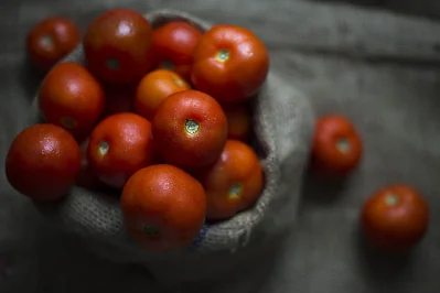 পাকস্থলীর ক্যানসার উপশমে টমেটো বেশ কার্যকর