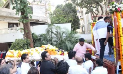 বাপ্পী লাহিড়ী শেষ যাত্রা। ছবি: সংগৃহীত