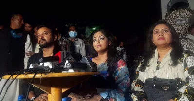 সন্ধ্যায় এফডিসিতে অনুষ্ঠিত সংবাদ সম্মেলন। ছবি: সংগৃহীত