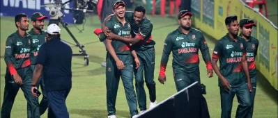 এই জার্সি পরে এবার মাঠে নেমেছিল বাংলাদেশ দল