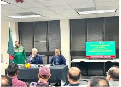 অনুষ্ঠানে অতিথিরা।