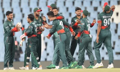 প্রোটিয়াদের হারানোর পর ক্রিকেটারদের উল্লাস। ছবি: গেট্টি ইমেজ