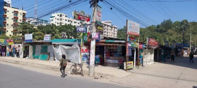 দখলকৃত জায়গায় গড়ে ওঠা দোকান