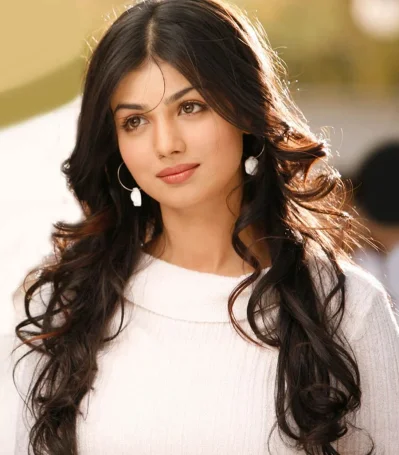 আয়েশা টাকিয়া