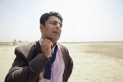গরমে হালকা, ঢিলেঢালা ও হালকা রঙের সুতি কাপড় পরার চেষ্টা করুন