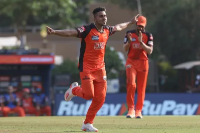 উইকেট শিকারের পর উমরান মালিকের উল্লাস। ছবি: বিসিসিআই