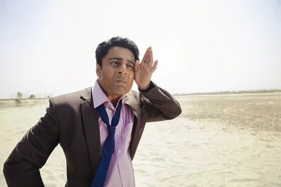 আঁটসাঁট পোশাক না পরে ঢিলেঢালা ও হালকা রঙের সুতি কাপড় পরার চেষ্টা করুন