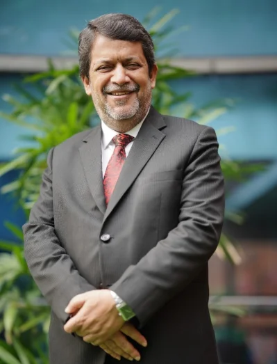 আজম খান