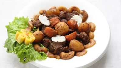 কাজু বিফ&nbsp;