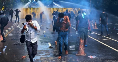 বিক্ষোভে জলকামানের ব্যবহার। ফাইল ছবি