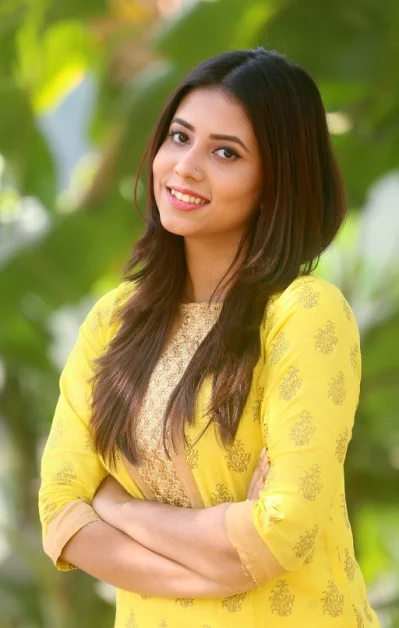 গরমে ত্বকের যত্নের প্রতি বাড়তি নজর দেওয়া প্রয়োজন। না হলে ধীরে ধীরে ত্বক স্বাভাবিক ঔজ্জ্বল্য হারিয়ে হবে রুক্ষ