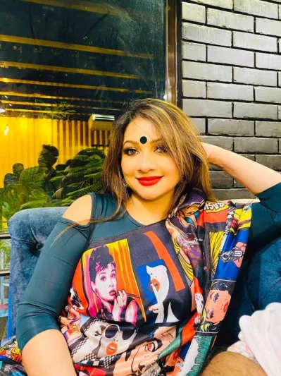  আঁখি আলমগীর