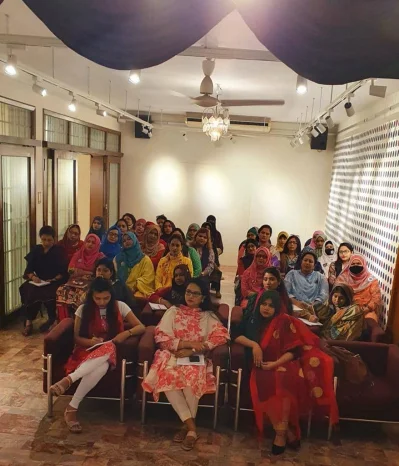 নারী উদ্যোক্তাদের উন্নয়নে সফট স্কিল ট্রেনিং দিচ্ছে &lsquo;উই&rsquo;।
