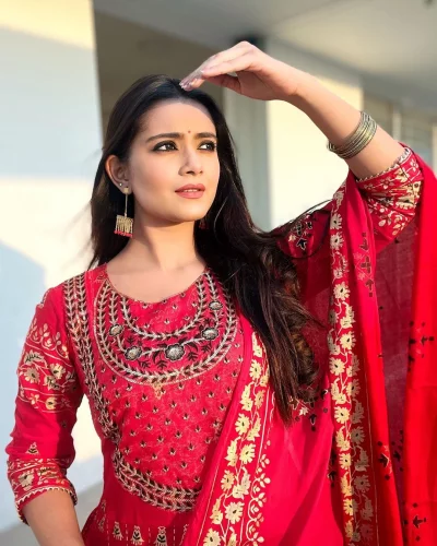 Lady Love haqida video