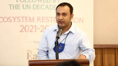 বক্তব্য দিচ্ছেন দ্য আর্থের নির্বাহী পরিচালক মোহাম্মদ মামুন মিয়া। ছবি: সংগৃহীত