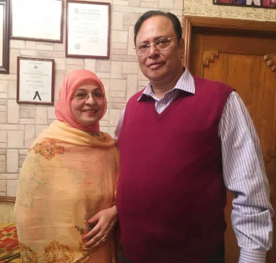 শাবানা ও তার স্বামী ওয়াহিদ সাদিক। ছবি: সংগৃহীত