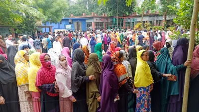 ভোটগ্রহণ। ছবি: ইত্তেফাক