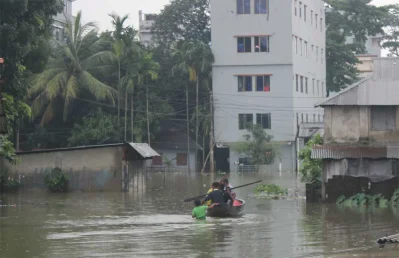 পানিতে তলিয়ে গেছে এলাকা।