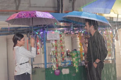এমন বাদলা সন্ধ্যায় সঙ্গীকে নিয়ে বৃষ্টিবিলাসে গা ভাসিয়ে দেখুনই না, কীভাবে দারুণ সময় কাটছে 