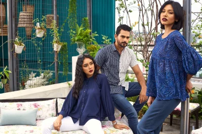 ঈদে পরিবেশ ও আবহাওয়ার বিষয়টি মাথায় রেখে এথনিক ও ওয়েস্টার্ন&mdash;এই দুই ধরনের পোশাকে প্রাধান্য দিয়ে ঈদ কালেকশন সাজিয়েছে এমব্রেলা