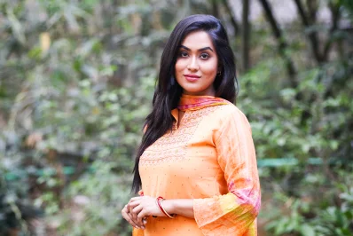 জাকিয়া বারী মম