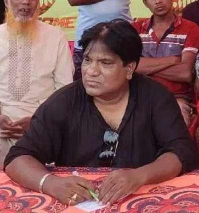 সহকারী অধ্যাপক আক্তার হোসেন রিংকু। 