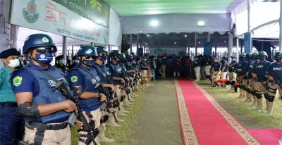 জাতীয় ঈদগাহ ময়দানে নিরাপত্তা বাহিনীর সদস্যরা।