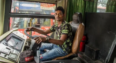 গুলিস্তান-নারায়ণগঞ্জ রুটের শীতল পরিবহণের চালক মো. শরীফ