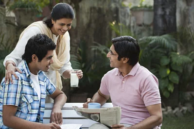 দুধের সঙ্গে এমন কিছু উপাদান আছে যেগুলো মিশিয়ে খেলে নিয়ন্ত্রণে থাকবে রক্তে শর্করার মাত্রা