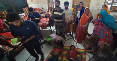 চুয়াডাঙ্গা সদর হাসপাতালের চিকিৎসাধীন দুই ছাত্র। 