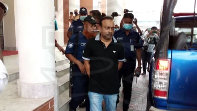 মানি লন্ডারিং মামলায় অভিযুক্ত এ এইচ এম ফোয়াদ