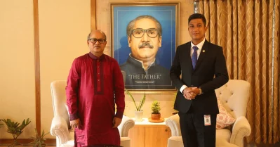 এটর্নি জেনারেলের সঙ্গে রিপোর্টার।