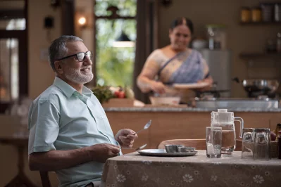 খাওয়ার মধ্যে বা পরপর পানি পান করে ফেললে এই রস ঠিকঠাক হজমের কাজ সম্পূর্ণ করতে পারেনা